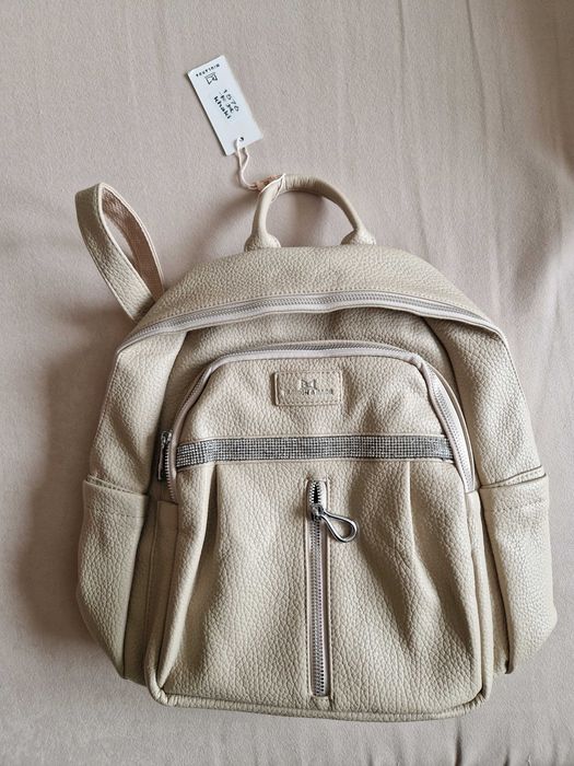 Дамска раничка от еко кожа