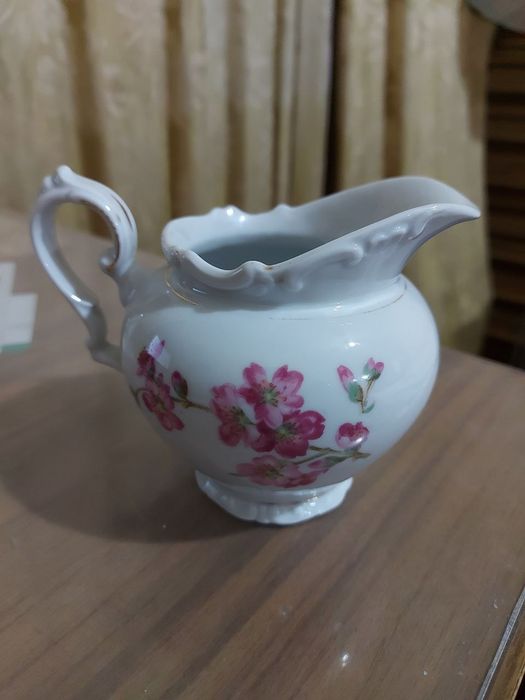 Молочники KAHLA старинные