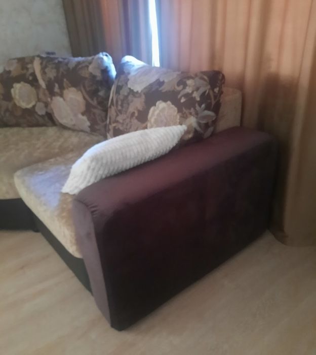 Срочно продам! Диван угловой