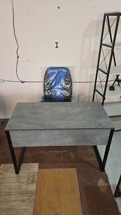 Стол стул  стелаж