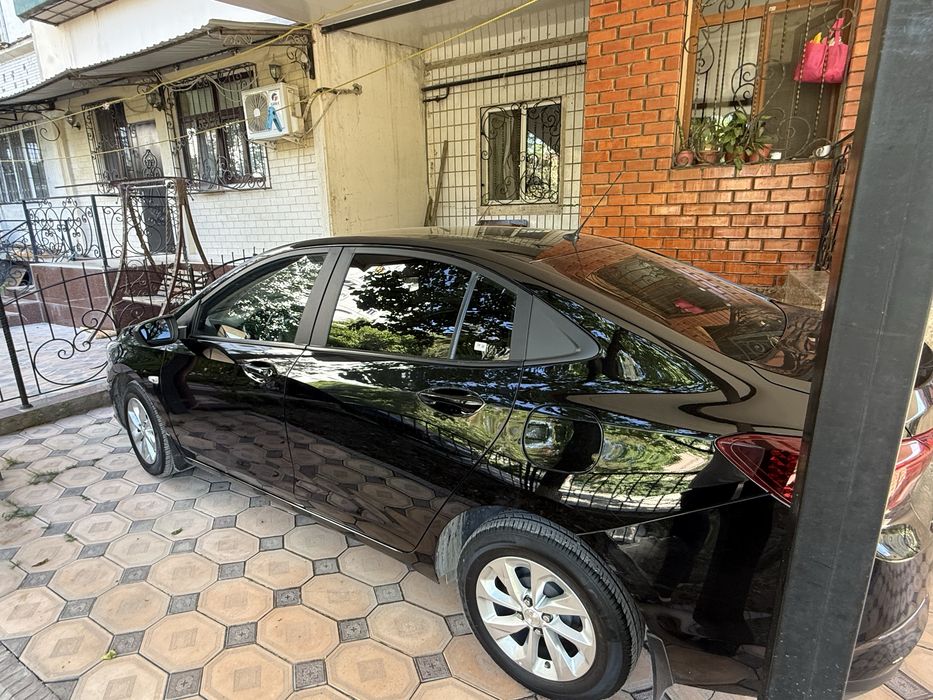 !!СРОЧНО!! Chevrolet Onix LTZ Turbo 4 позиция