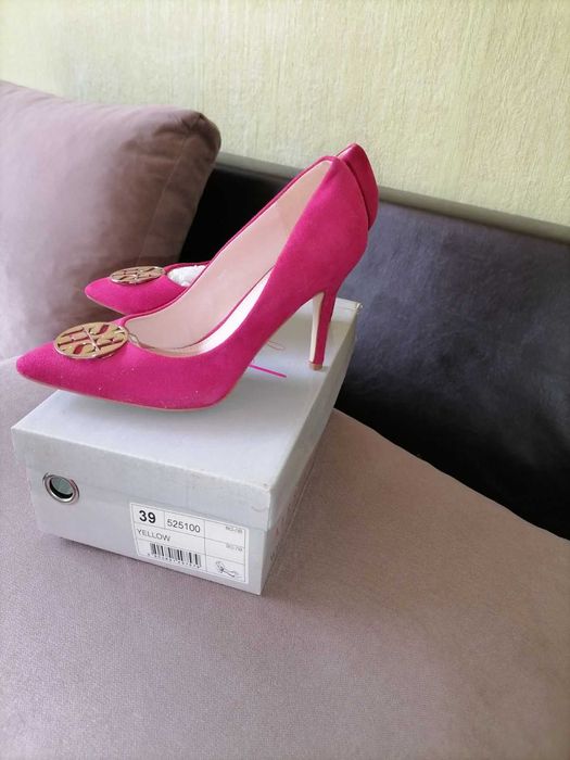 Страхотни нови обувки на ниски цени