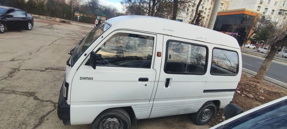 Дамас корея 2001 йил      1 кол хайдаган.    3000$