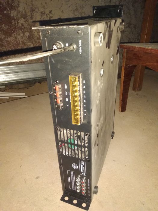 Музыкальный усилитель Domeler