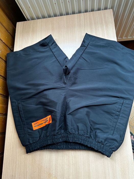 Pantaloni scurti  Heron marimea s