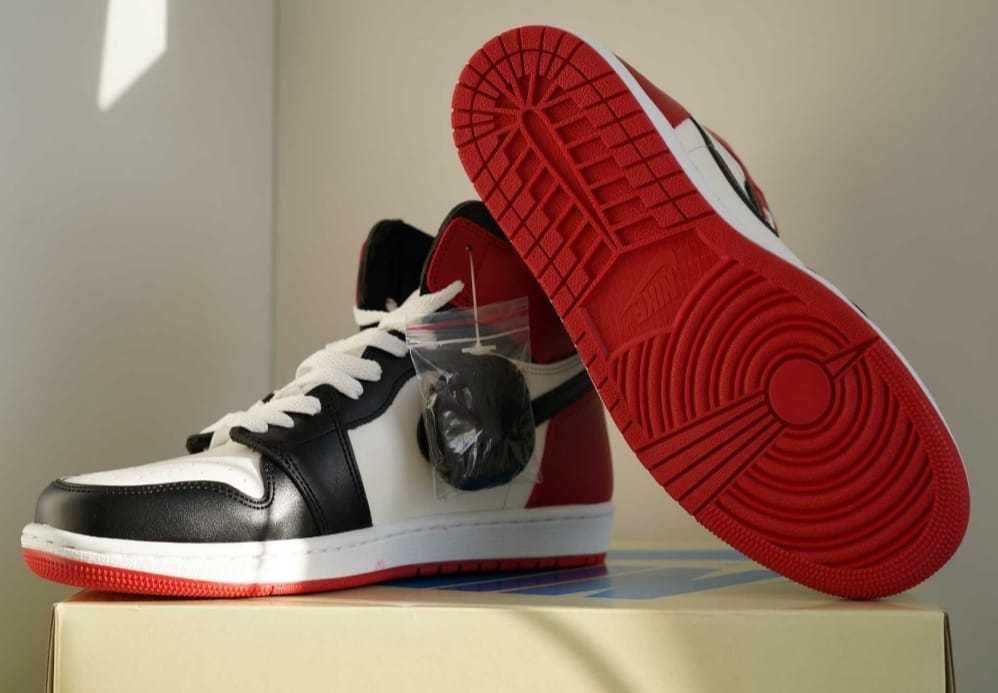 Jordan 1 Black-Toe  - 36-45 - lichidare stoc