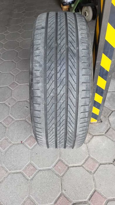 Продам шины в хорошем состоянии.
