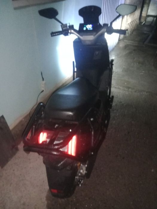 Skuter 100% garantiya sastaniyasi tiniq