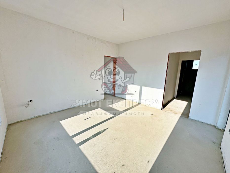 Продава се Тристаен апартамент в Асеновград - 137 кв.м за 1022 €/кв.м - Снимка #14