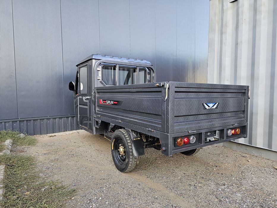 Электро-трицикл с кабиной