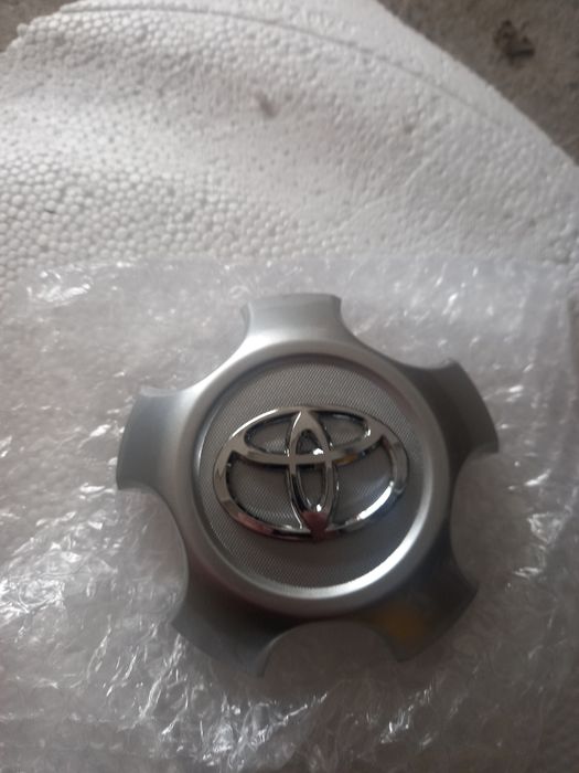 Крышки дисков Toyota