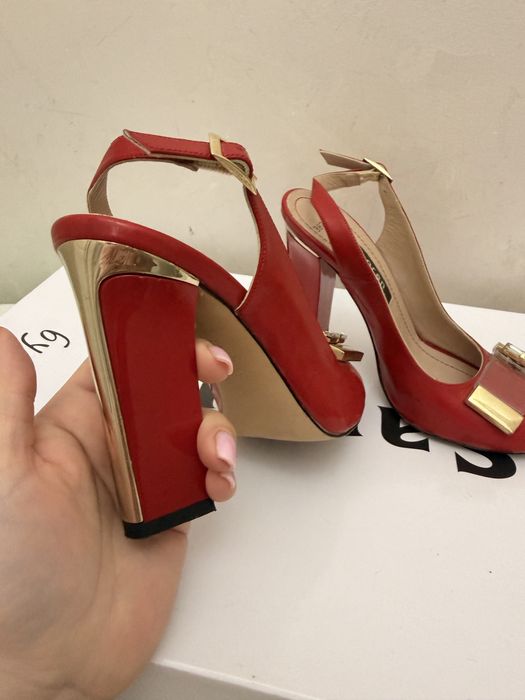 Обувь любую продам за 5 тыс