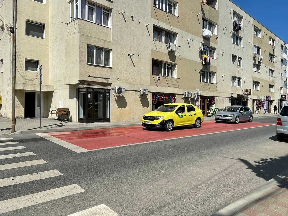 Inchiriez spatiu comercial central