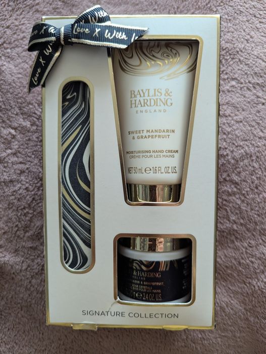 Подаръчен комплект за луксозен маникюр Baylis & Harding Sweet Mandarin & Grapefruit