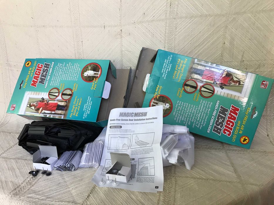 Магнитна мрежа срещу насекоми за врата