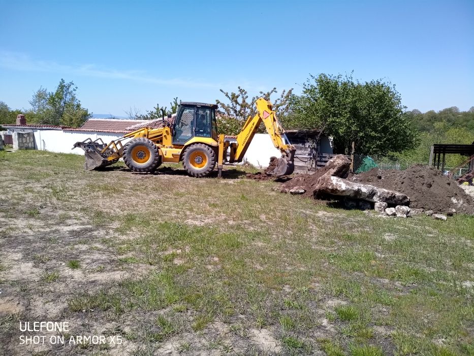 Услуги с комбиниран багер, мини багер