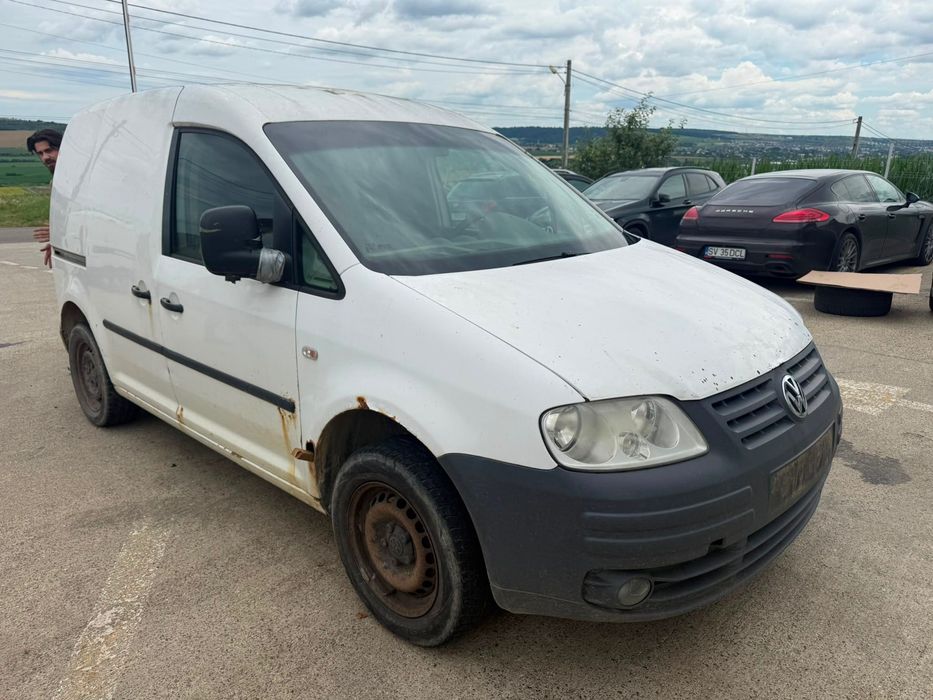 Dezmembrez Vw caddy 2008 alba 1.9 tdi BLS volan stanga cutie JCS