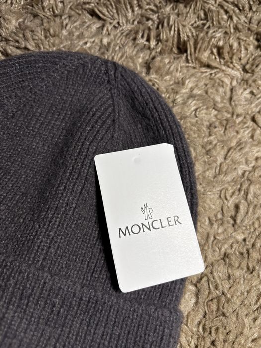 Beanie moncler  claitate exceptionala