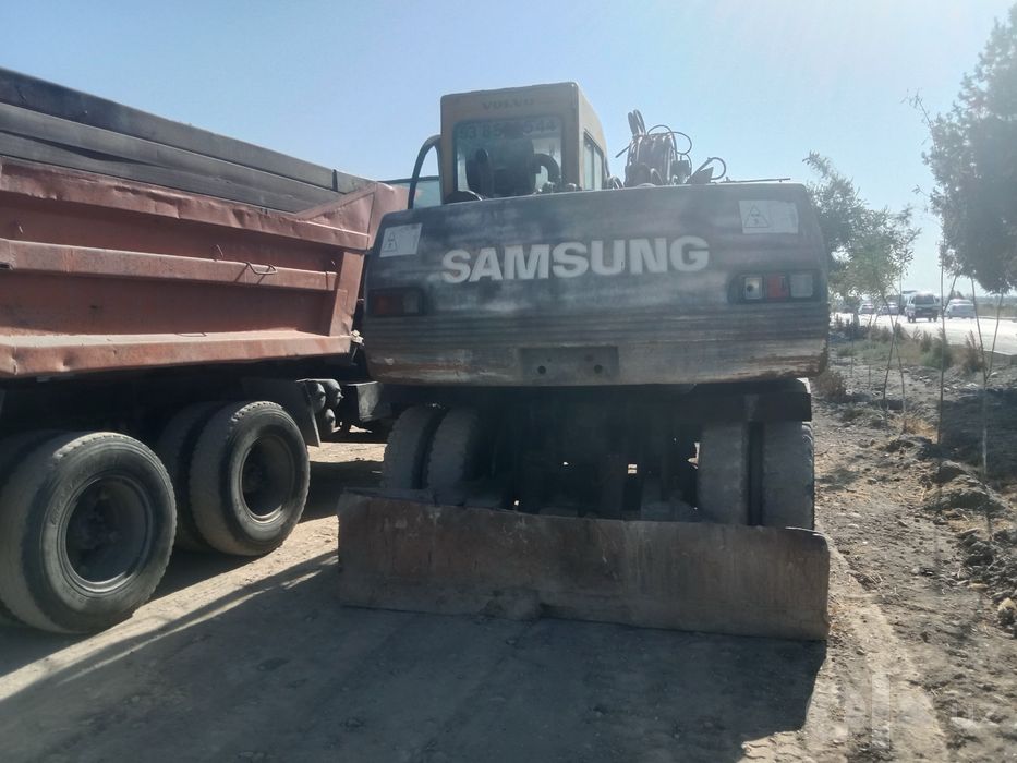 Ekskavator samsung 132