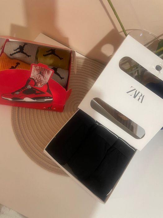 Мъжки слипове ZARA и чорапи Jordan