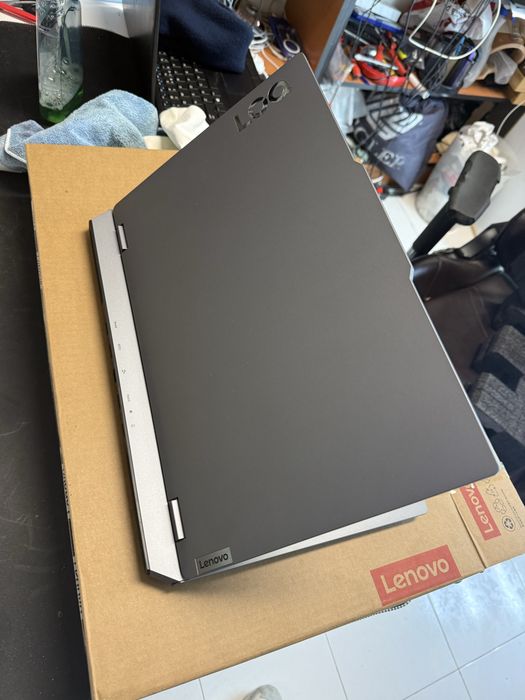 Laptop Gaming Lenovo LOQ 15ARP9 Ryzen 5, RTX 3050, 12GB RAM