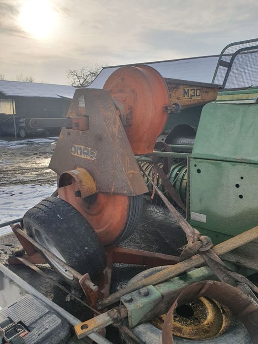 Moara macinat porumbi si boabe dupa tractor