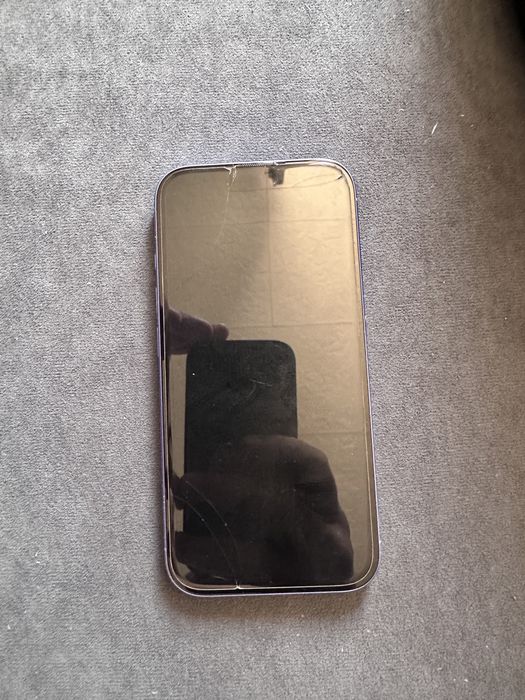 Продаю Iphone 16