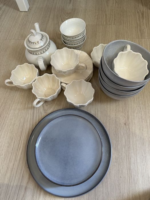 Продаю Посуду тарелки чашки