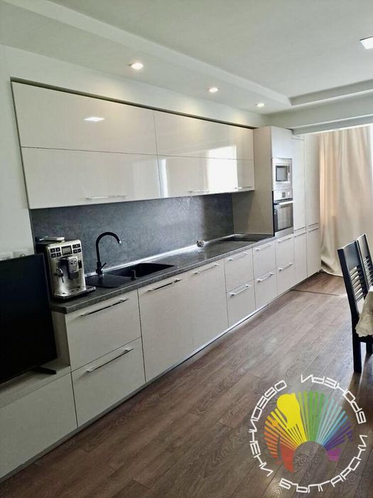 Дава се под наем Тристаен апартамент в Бургас, Славейков - 68 кв.м за 510 € - Снимка #3