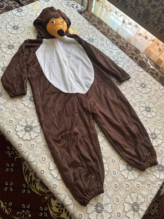 Новогодние костюмы в идеальном состояние