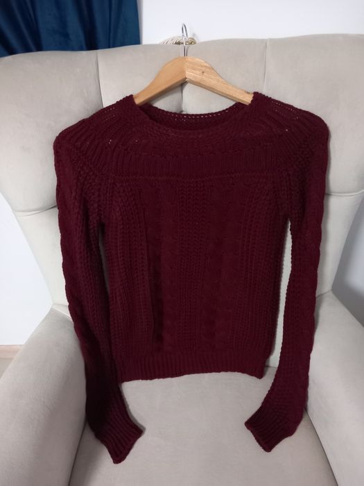 Pulover tricotat grena vișiniu cu model mărimea XS S