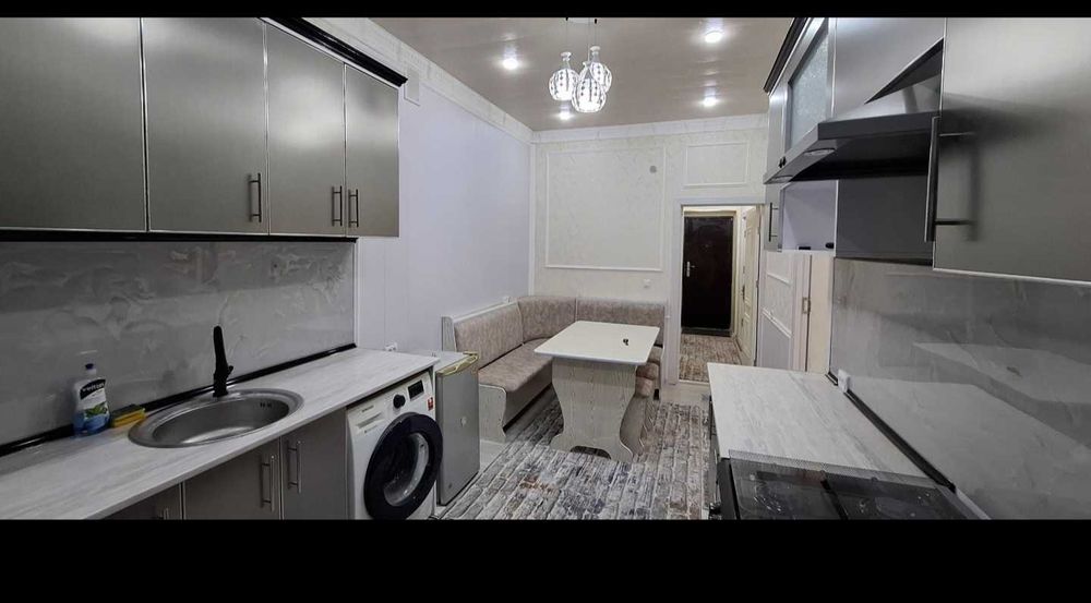 Сдаётся люкс квартира с обстановки 2х комнатный 1 этаж