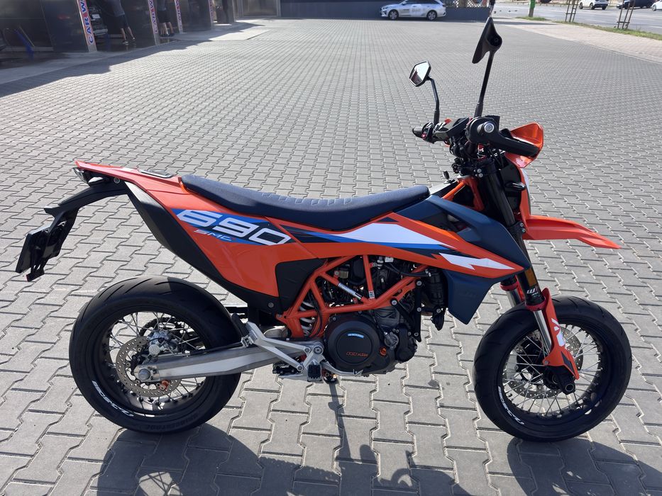 KTM 690 SMCR 2024