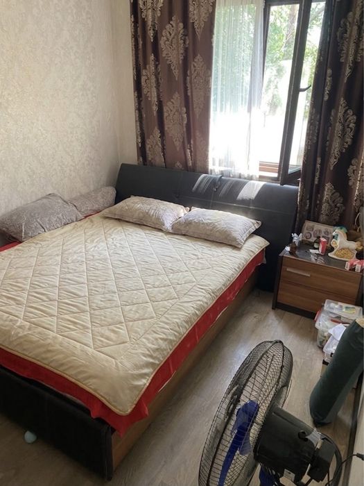 Продам спальный гарнитур
