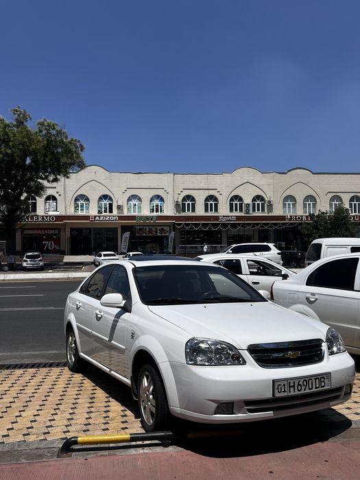 Lacetti sotiladi. Haydashga tayyor