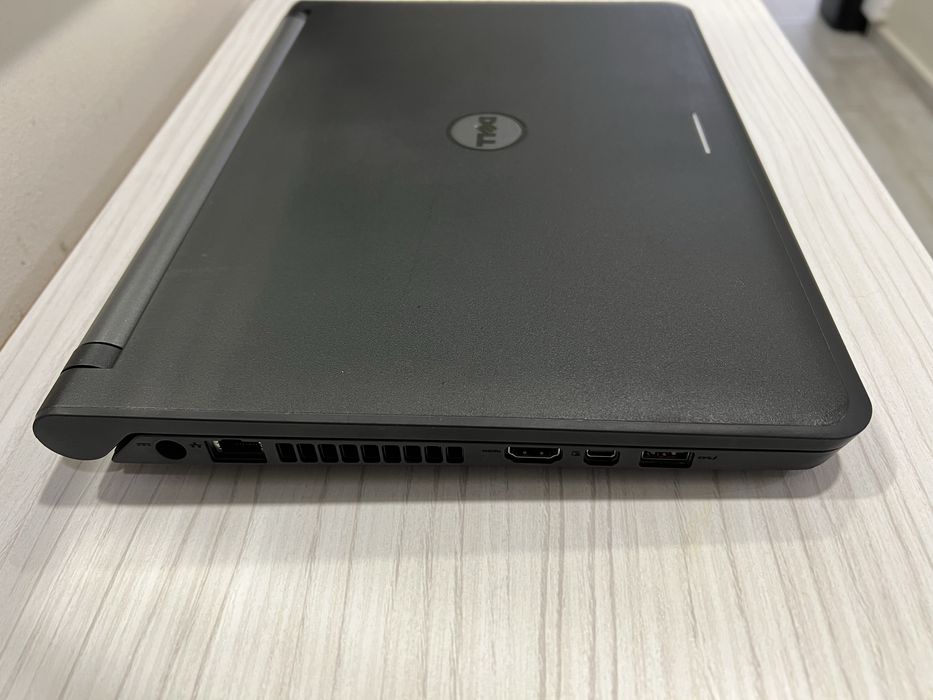Лаптоп Dell Latitude  3350 , 13,3 инча