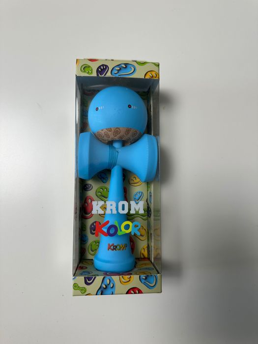 Kendama KROM KOLOR Blue – nouă, sigilată, originală(super grip)