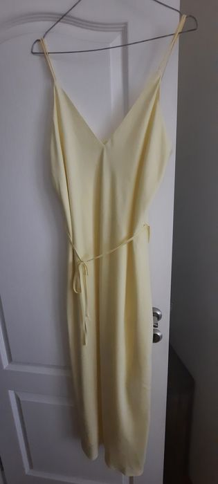 Нова рокля Calvin Klein 38ми номер