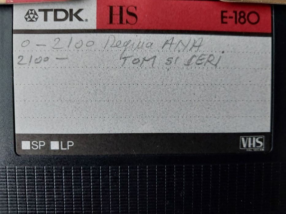 Colecție casete VHS originale – Tom & Jerry | Stan și Bran | Familia R