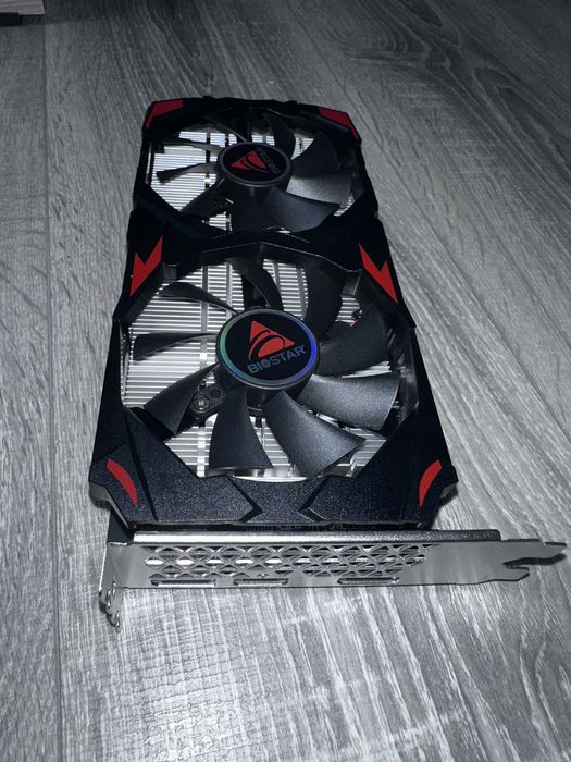 Vând placă video RX 580 AMD 8gb