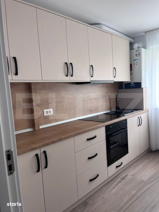 Apartament 4 camere, decomandat, etaj intermediar, zona USV