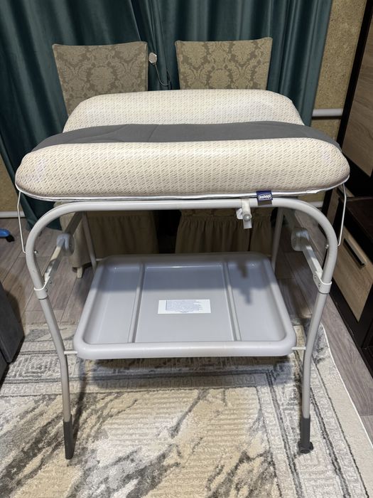 Пеленальный столик Chicco Cuddle&Bubble, 103x82 см, серый