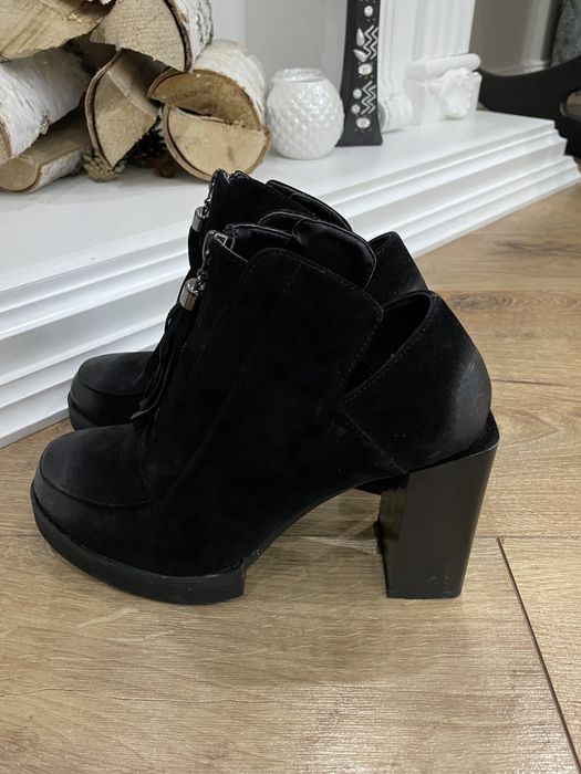 Продаю ботинки