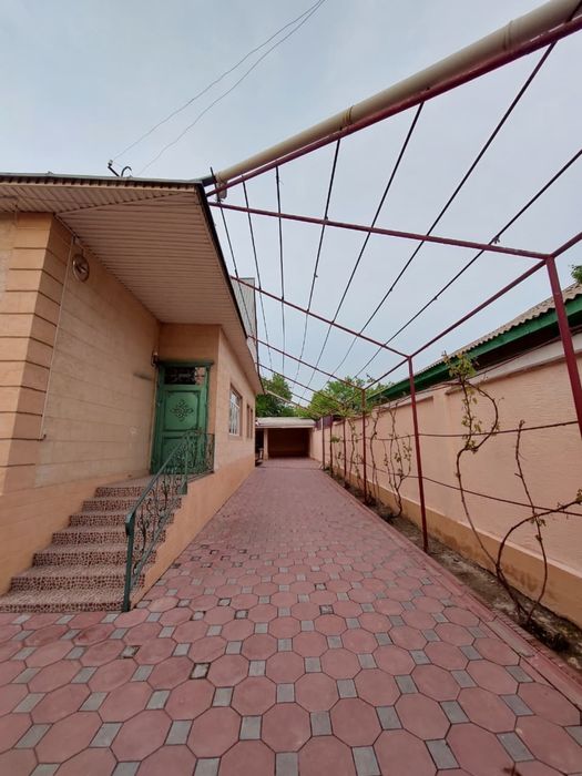 Үй Сарыағаш қаласында орталықта