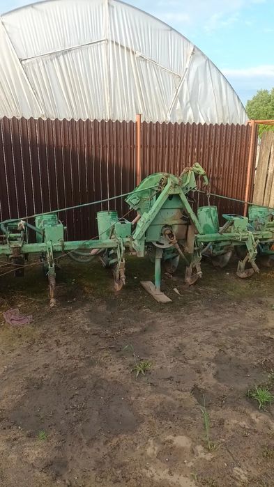 Vând utilaje agricole