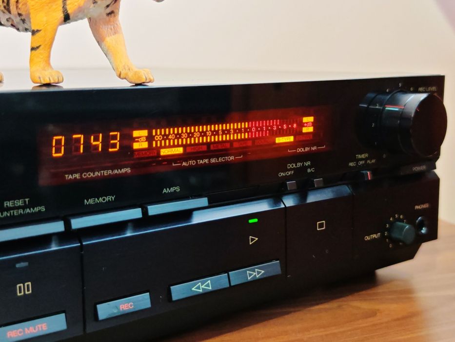 Sansui D-X501. Deck valoros, superb. Estetică de raft. Preț fix !