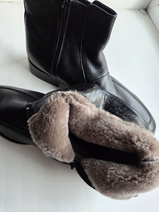 Продам новые ботинки