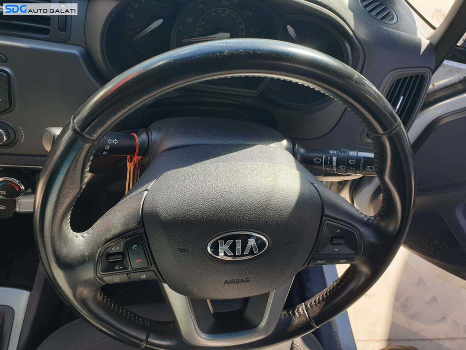 Volan Piele 3 Spite FARA Airbag Kia Rio 3 2011 - 2015 (uzura) [Q2916]