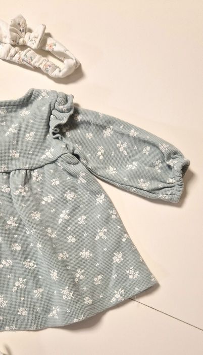 Сет за момиче C&A, размер 62 - рокличка, клин и панделка