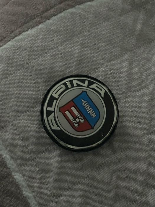 Значок от машины Alpina